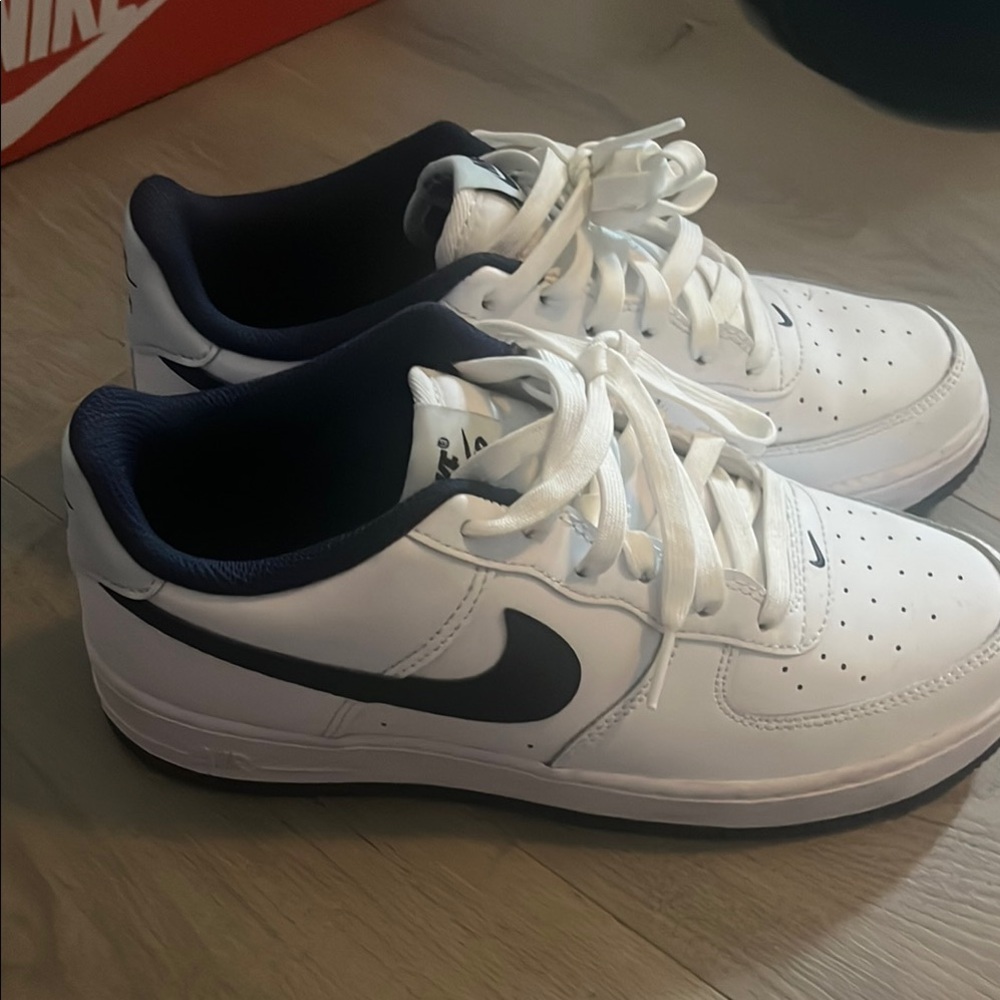 Nike Air Force - Youth 6.5